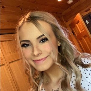 Meet your Posher, Mikki